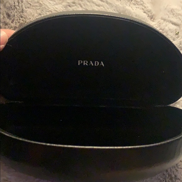 Prada sunglasses authentic - Picture 7 of 7